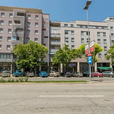 דירה Ink ספליט